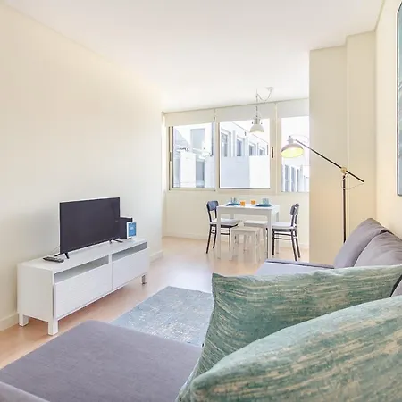 Trindade Modern Flat * Oporto